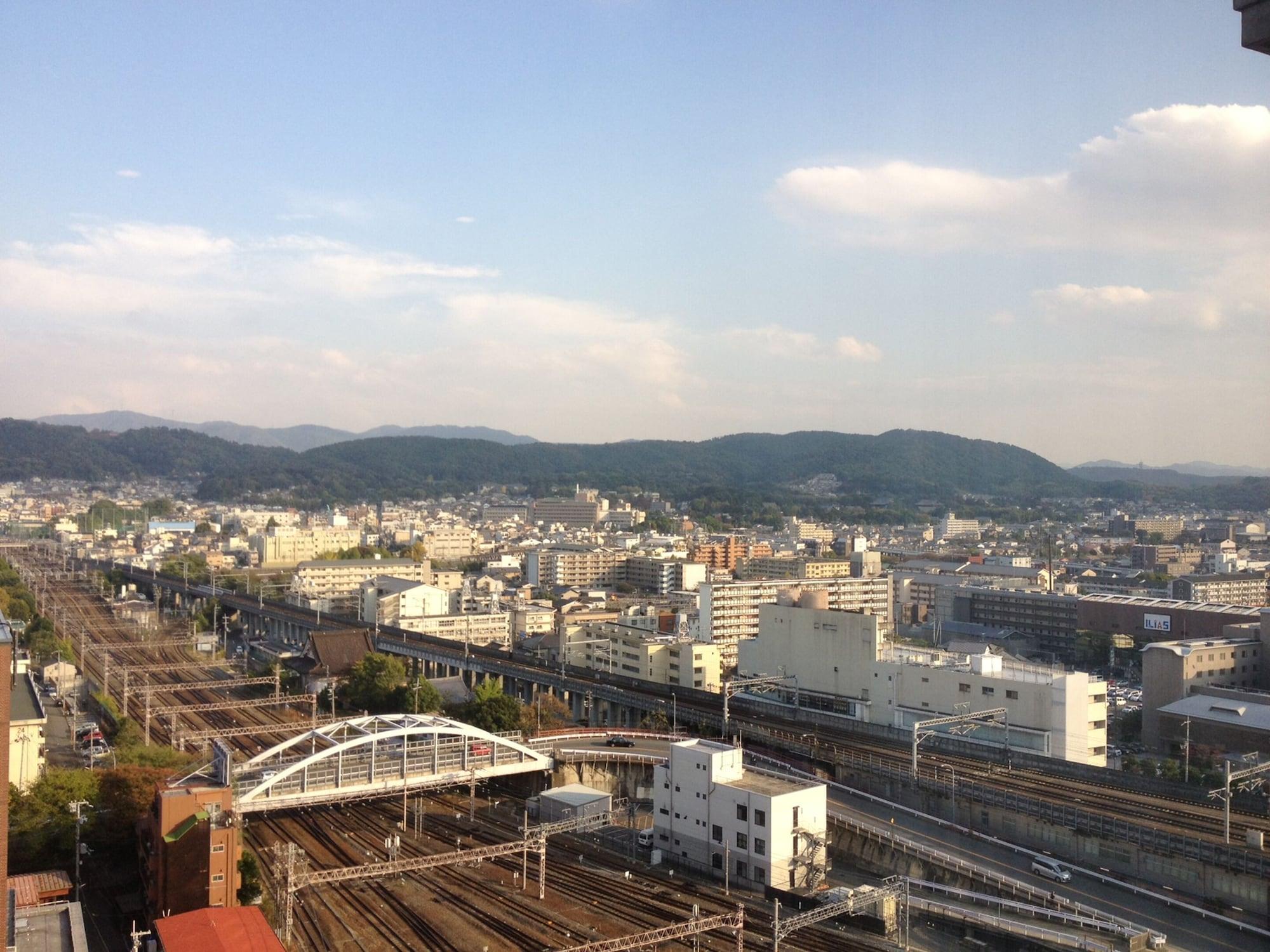 Hotel Granvia Kyoto Exteriör bild View of central Itami