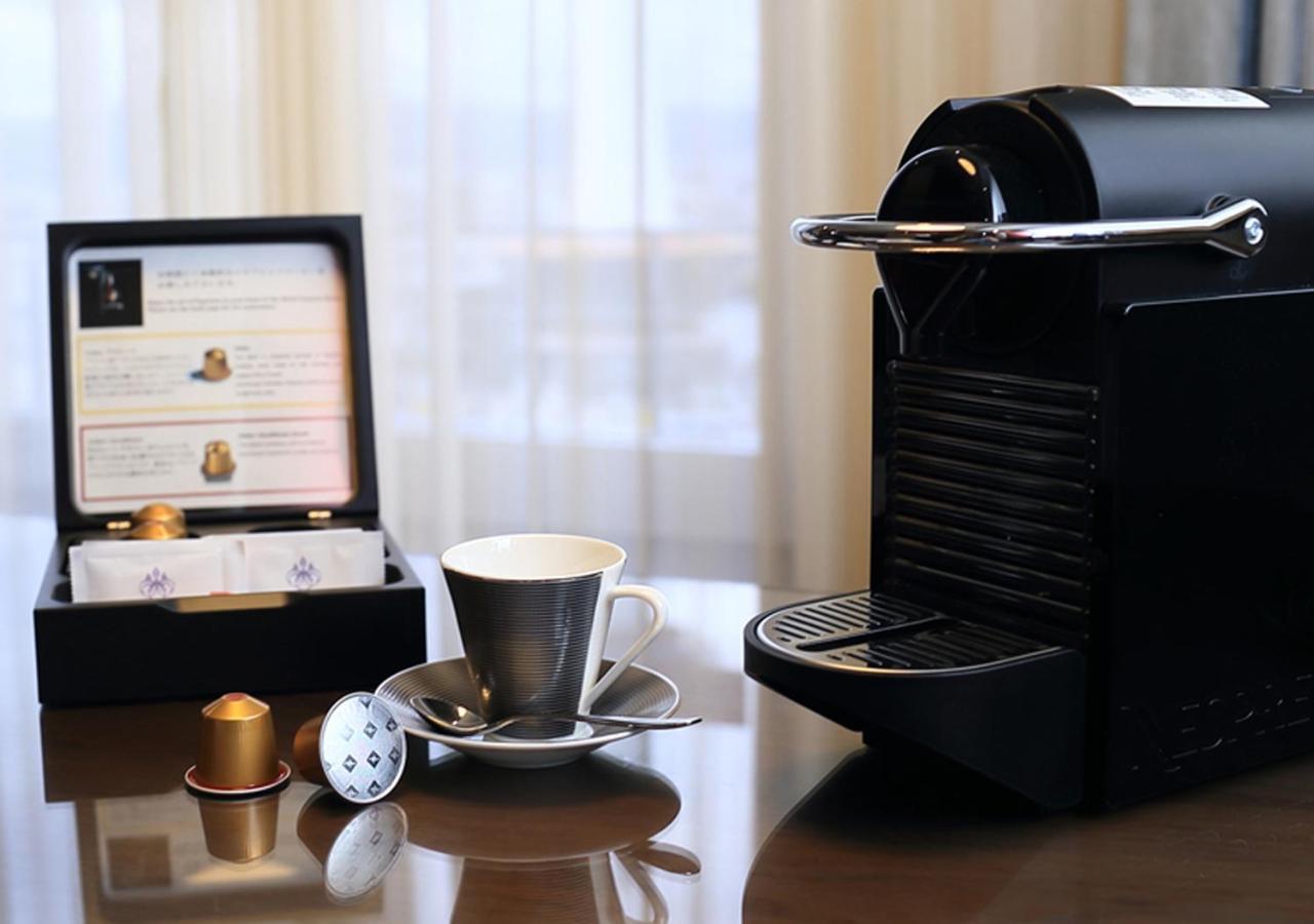 Hotel Granvia Kyoto Exteriör bild A Nespresso coffee machine